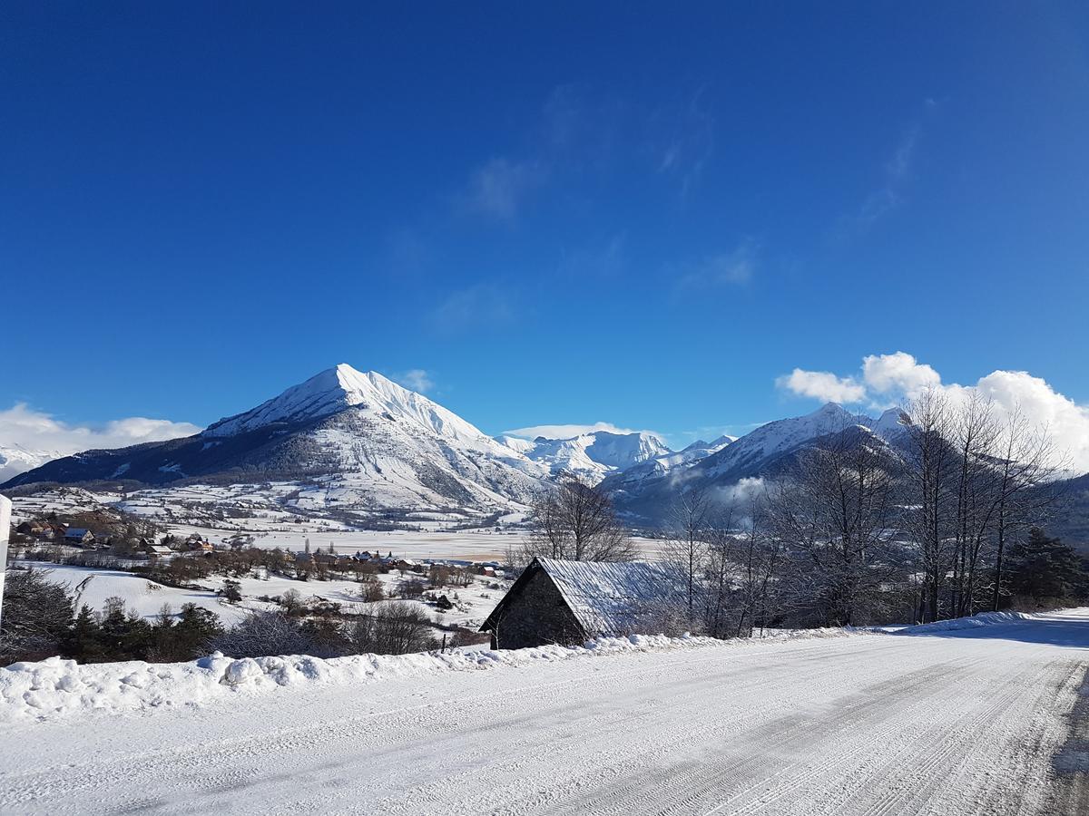 Les Hauts Des Auches Ancelle Exteriör bild